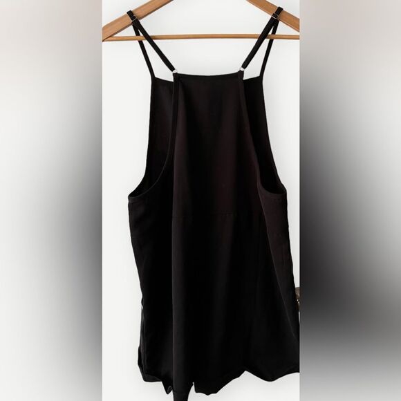 Orb Life Sleeveless Black Shortie Shorts Jumpsuit Romper. Medium. NEW. - Picture 2 of 10